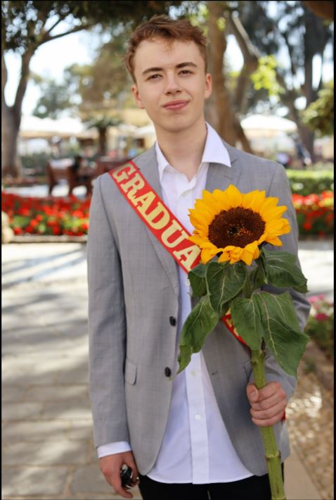 Цыганков Дэн - выпускник школы-пансиона Mala Crown